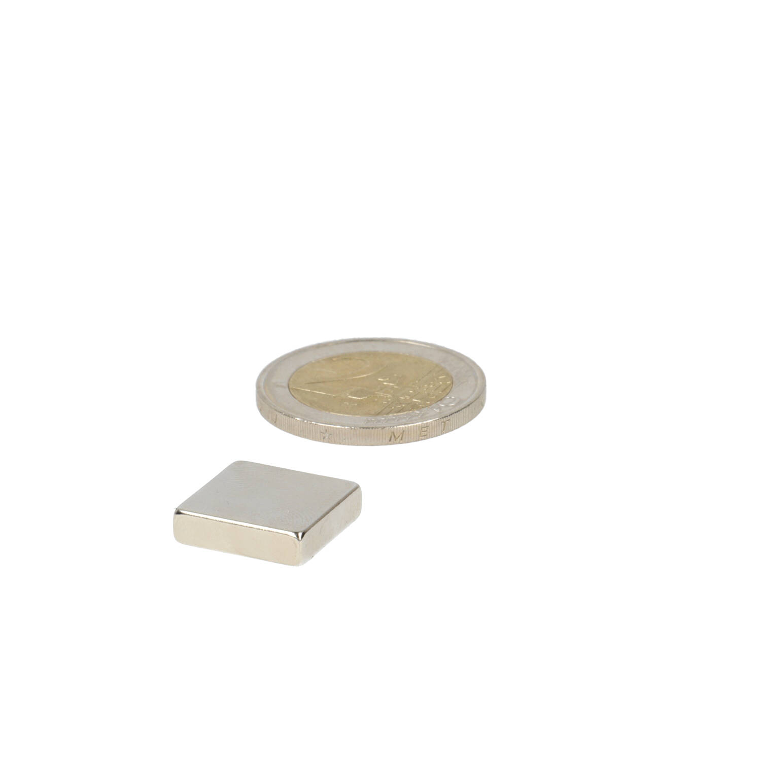 Neodym Quader-Magnet 15 x 15 x 4 mm (N45) – NiCuNi