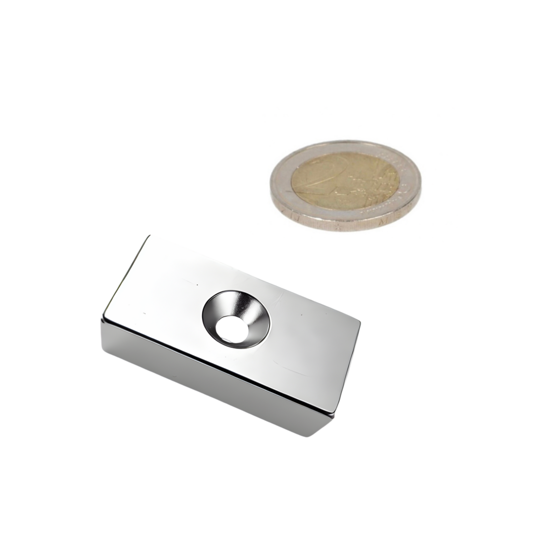 Neodym Quader-Magnet 40 x 20 x 10 mm (N45) – NiCuNi – met Senkloch – Z-pool – Südpol